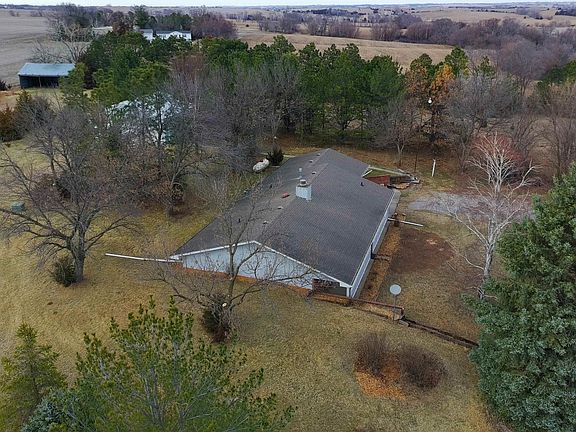 4th image of 600 McKelvie Rd