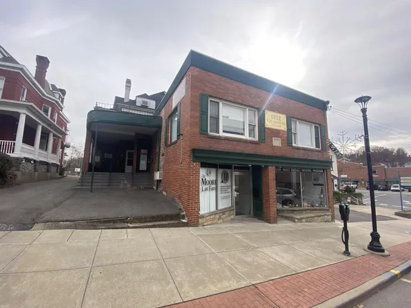 70 High St, Morgantown, WV