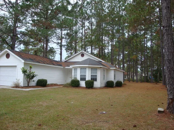 17 Whispering Pines Cir, Lakeland, GA 31635