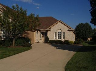 6812 Lorien Woods Dr, Dayton, OH 45459