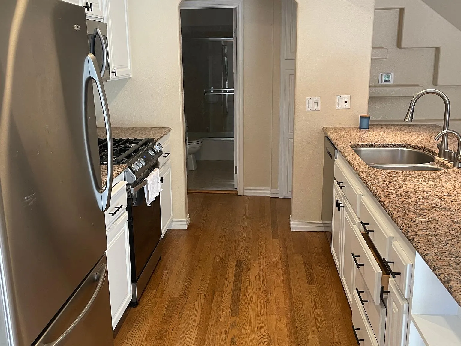 4 bed, 1482 sqft, $5,300 — Photo 4