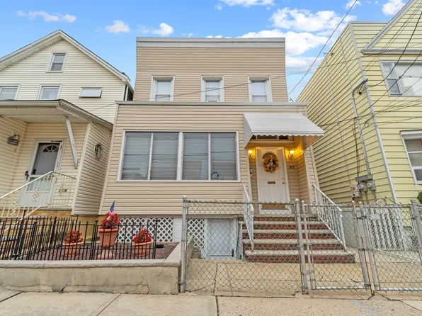 317 Lembeck Ave, Jersey City, NJ 07305