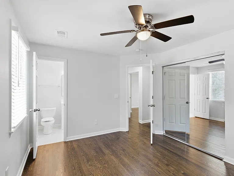 340 Lynn Dr — Photo 19