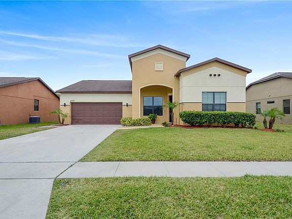 2nd image of 4737 Blackthorn Cir