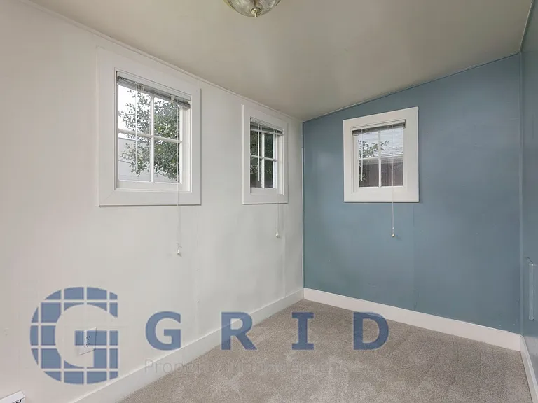 3929 N Albina Ave — Photo 14