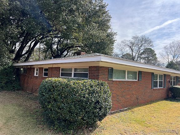 2nd image of 2731 Sweetbriar Rd