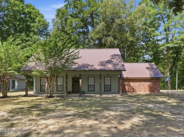 370 Lakeview Dr, Yazoo City, MS 39194