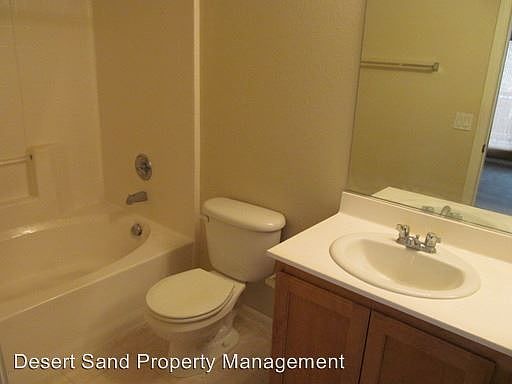 5th image of 5855 Valley Dr Unit 2166