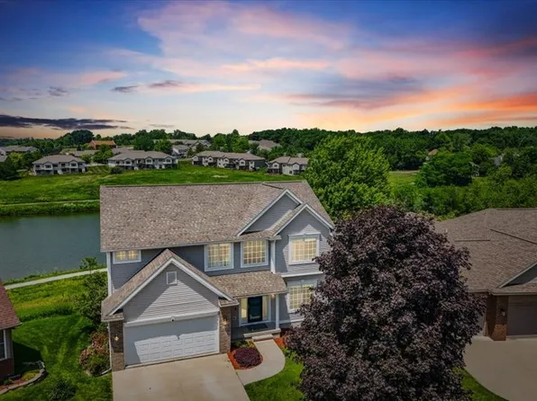 505 Avalon Pl, Coralville, IA 52241