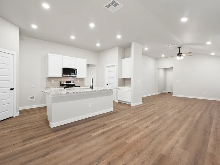 2322 136th St — Photo 11