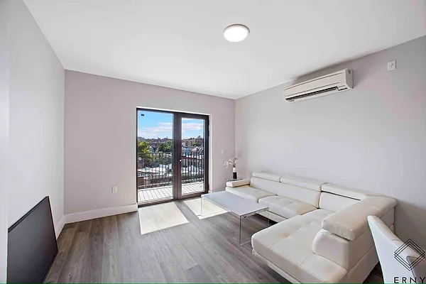 Rented by ERNY LLC | media 5