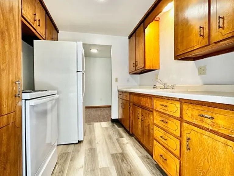 1012 Lime Kiln Rd — Photo 8