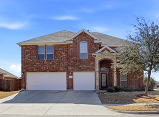1 Duskview Ln, Edgecliff Village, TX 76134