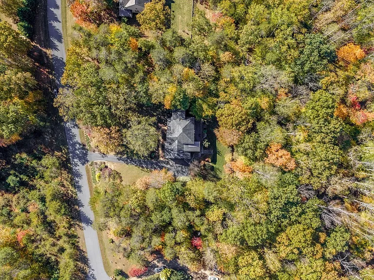4245 Wood Thrush Ln — Photo 60