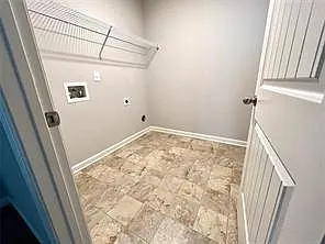 2043 Hamilton Lake Pkwy — Photo 24