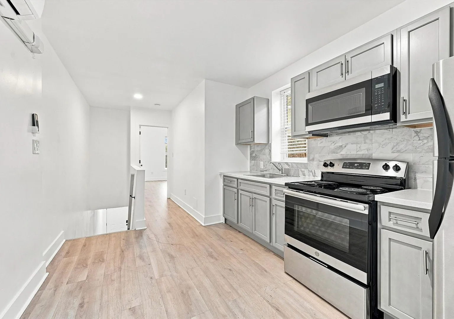 2BR/3BA Home | Kensington — Photo 2