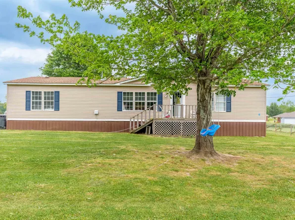 122 Sunrise Dr, Killen, AL 35645