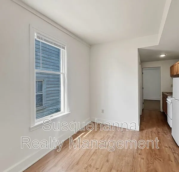 171 E Derry Rd #1 — Photo 6
