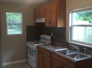 206 E Booker St, Avon Park, FL 33825
