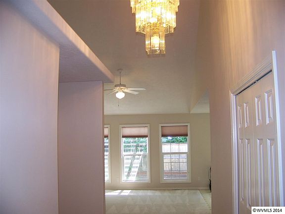 3rd image of 546 W Hills Way NW