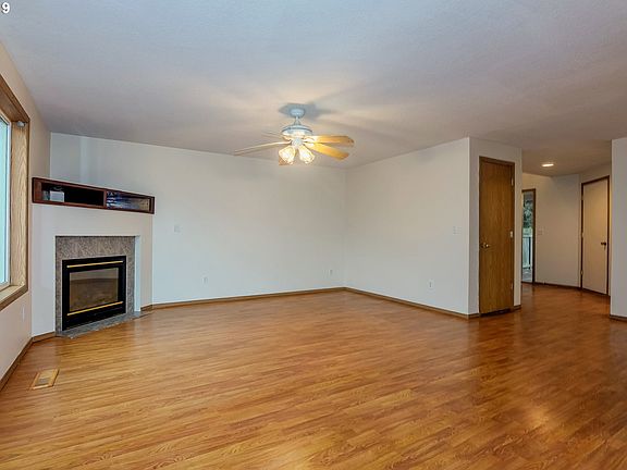 3rd image of 6003 NE 54th St