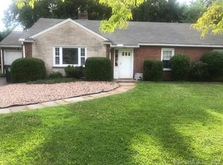 11 Colby Cir, Newington, CT 06111