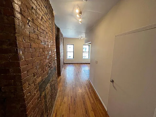 Rented by Best Apartments North Inc | media 4