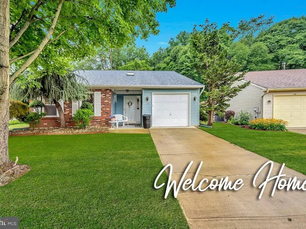 108 Hilltop Ct, Columbus, NJ 08022