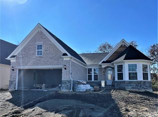 184 Winding Creek Dr, Springboro, OH 45066