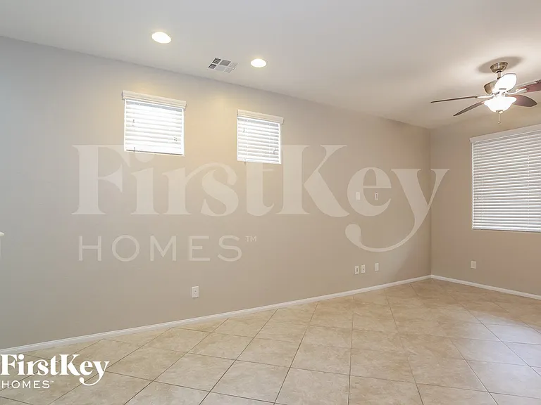 9352 Pearblossom Sky Ave — Photo 3
