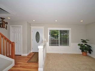 6135 NE 204th St, Kenmore, WA 98028