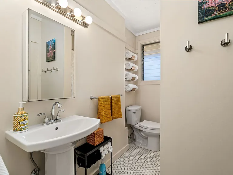 760 Onaha St — Photo 21