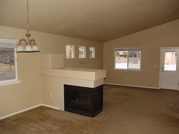 5th image of 3208 San Mateo Ave