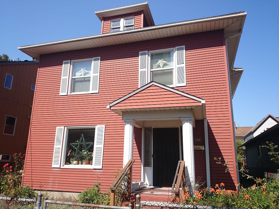 2nd image of 829 18th Ave
