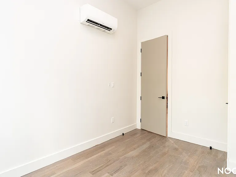 483 Driggs Ave #1F — Photo 6