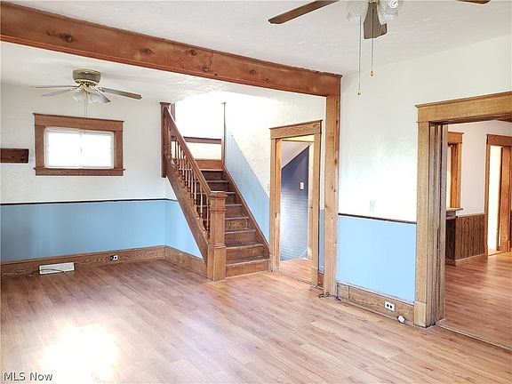 5th image of 233 E Kline St