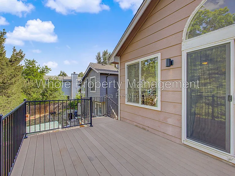 3731 Shefield Dr — Photo 24