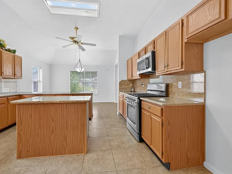 914 W Peach Hollow Cir — Photo 9