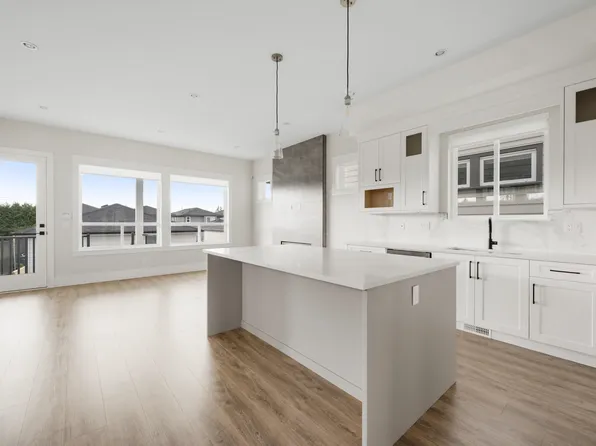 16742 20a Ave, Surrey, BC V3Z 0X6