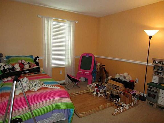 3rd image of 4303 Matterhorn Dr