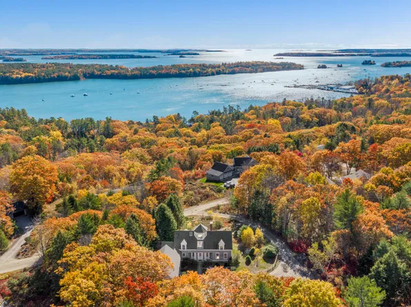 12 Highview Road, Freeport, ME 04032