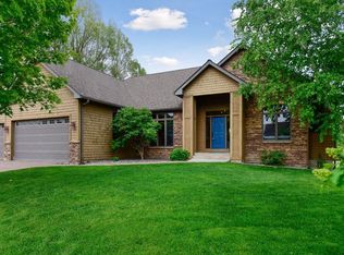 1883 Sandbar Cir, Waconia, MN 55387