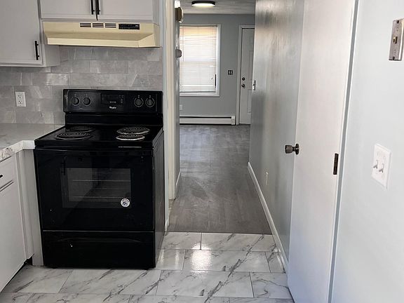 3rd image of 46 Sherwood St #46
