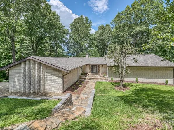 294 Martha Dr, Spruce Pine, NC 28777