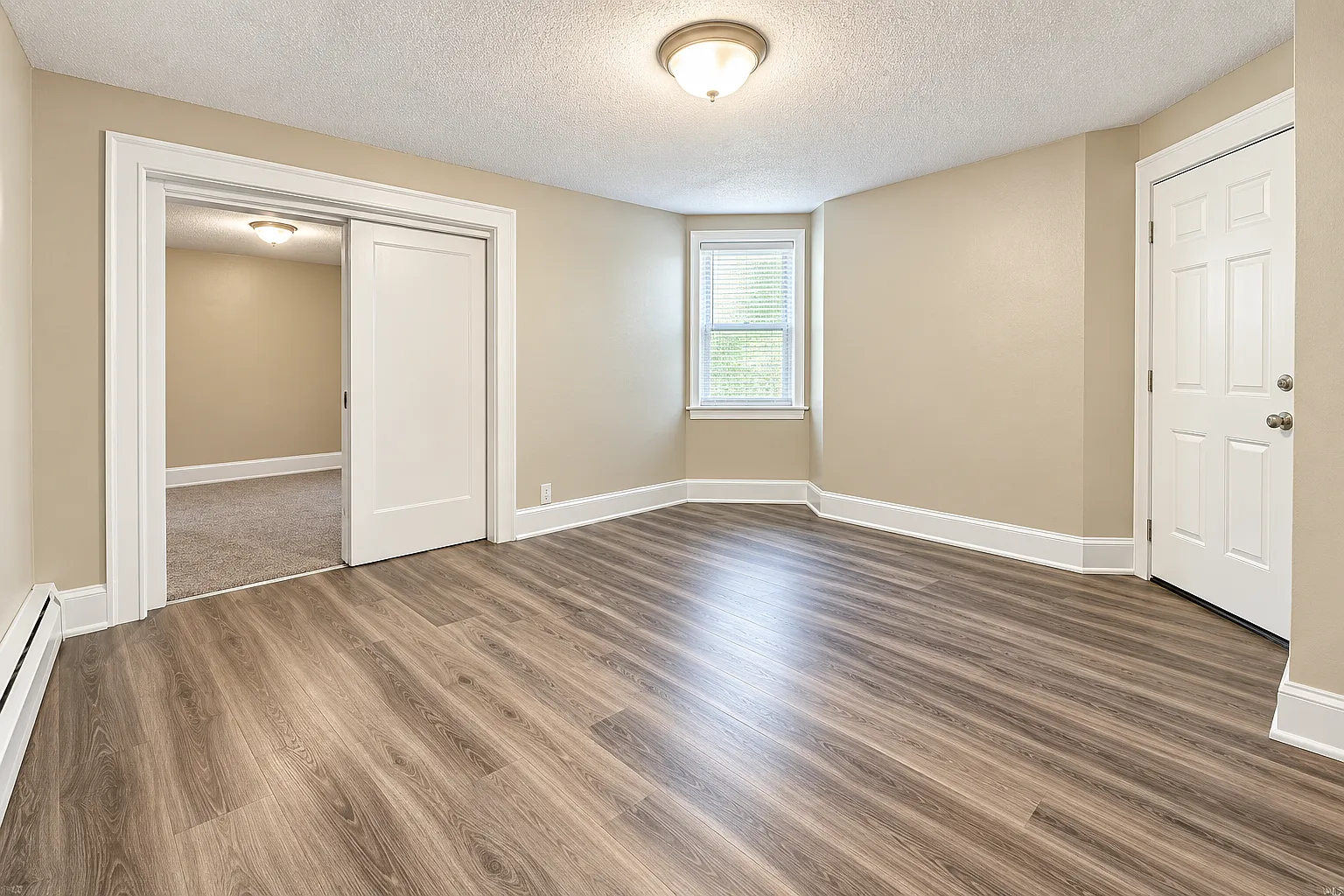3 bed, $1,249 — Photo 3