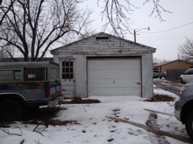 2nd image of 1817 W 6th St
