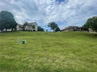 6532 Claret, Parkville, MO 64152