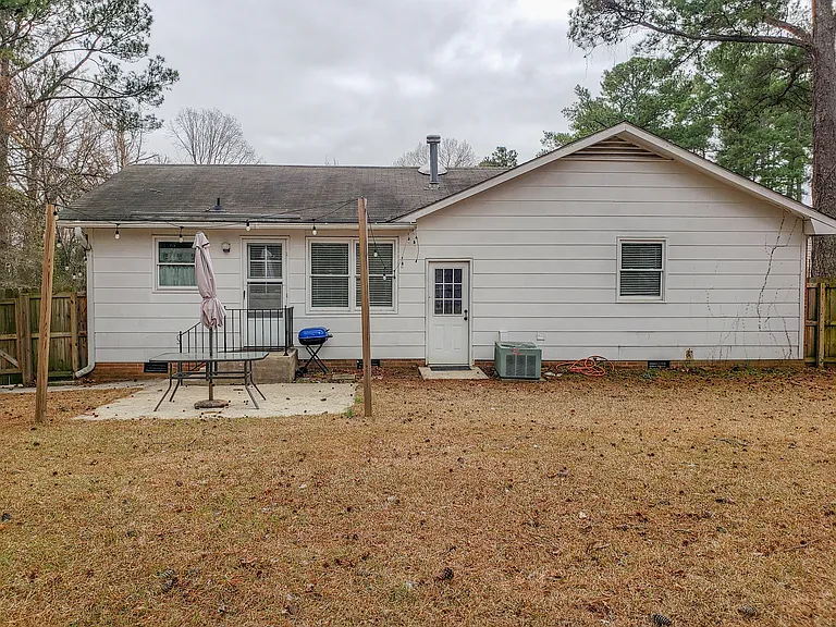 723 Skycliff Ct — Photo 36