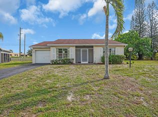 6113 Rainbow Cir, Greenacres, FL 33463