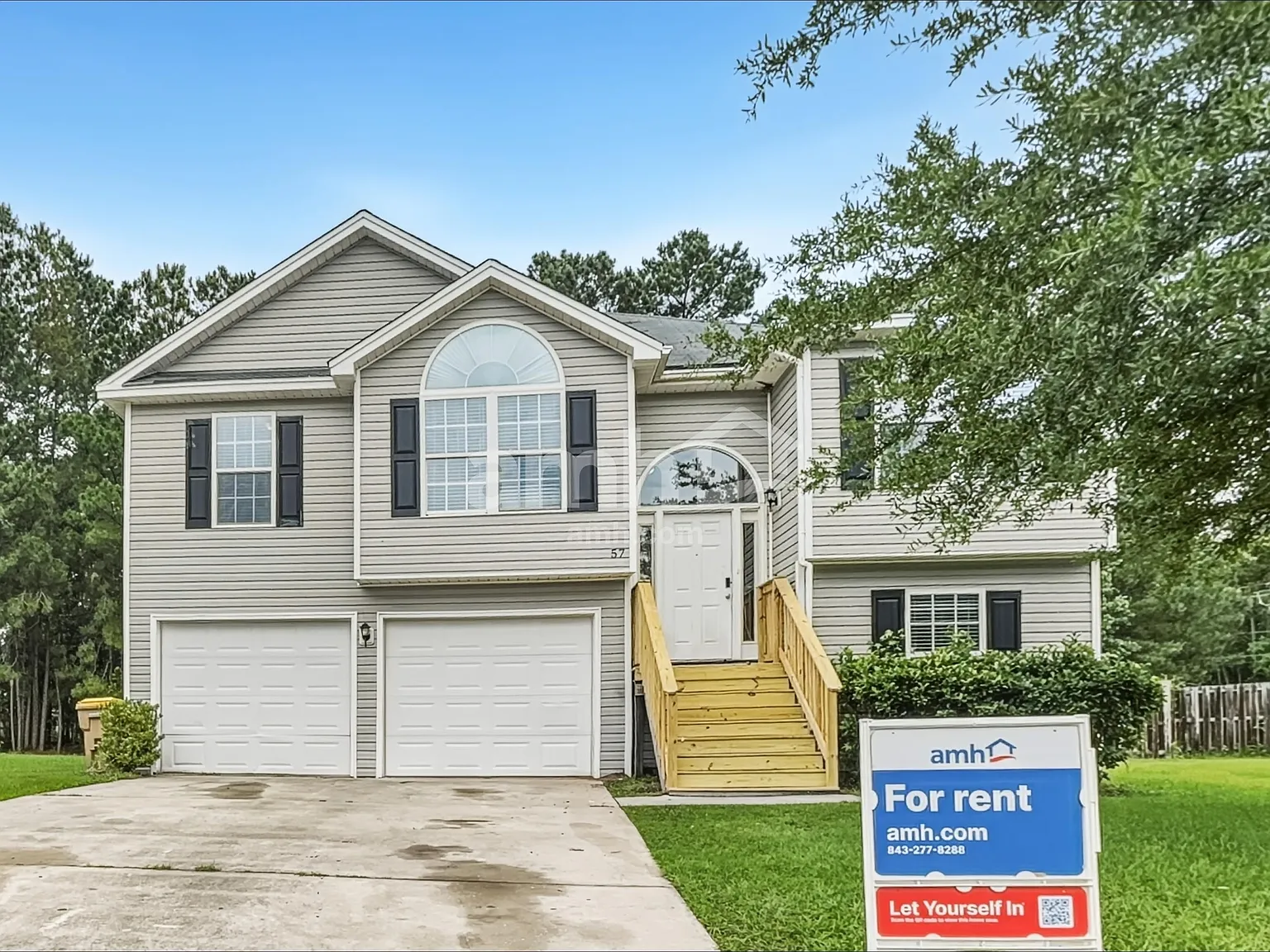 3 bed, 2.0 bath, 2388 sqft, $2,155 — Photo 1